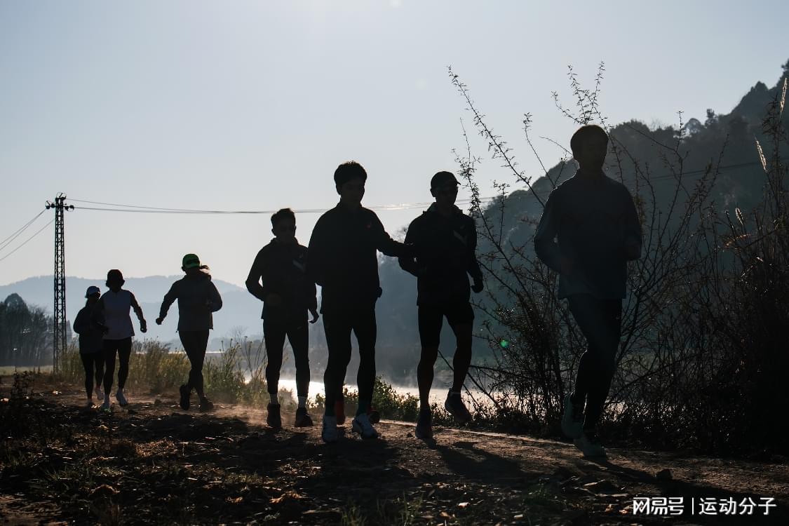 开云官网-低压缺氧的馈赠：为何高原训练是马拉松突破极限的最后一块拼图